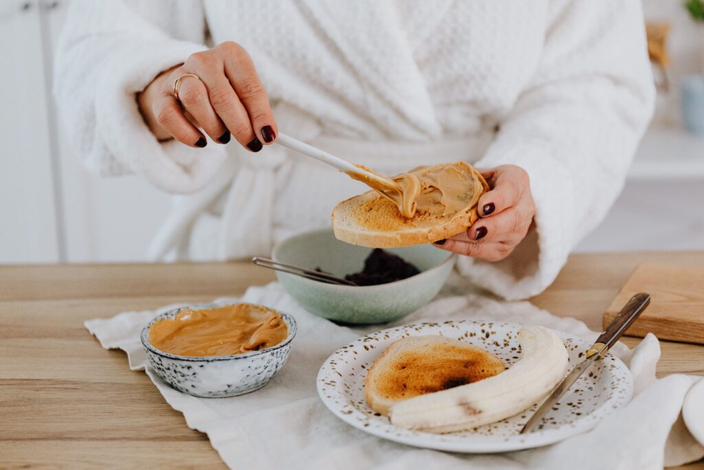 Peanut Butter Protein Oatmeal Cups
